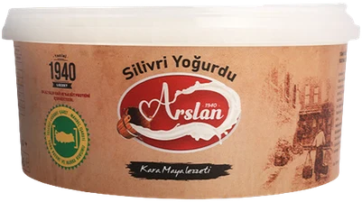 Silivri Arslan tipi kaymaklı yoğurt 1,4 kg