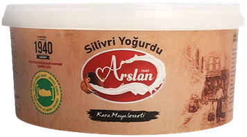 Silivri Arslan tipi kaymaklı yoğurt 900 g